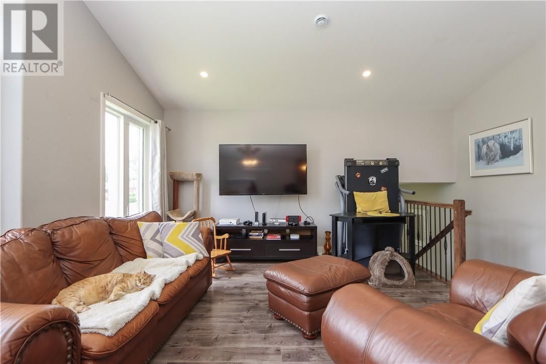 52 ARMAND STREET Image 30