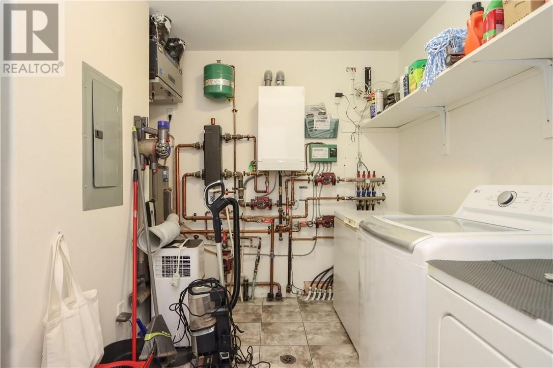 52 ARMAND STREET Image 36