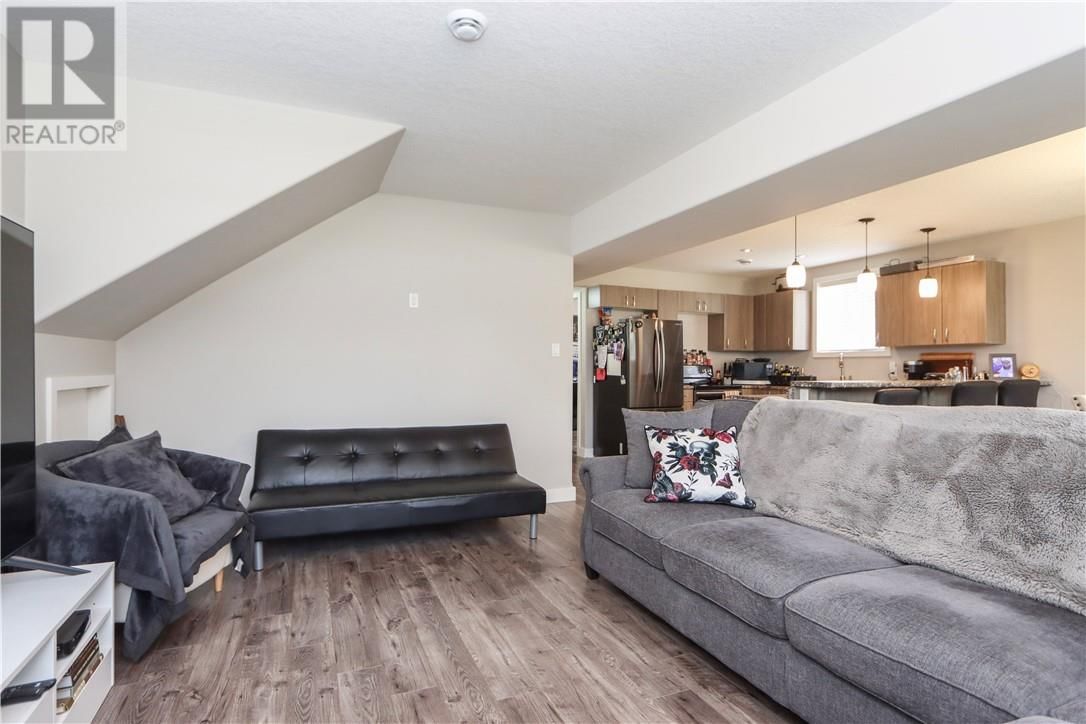 52 ARMAND STREET Image 9