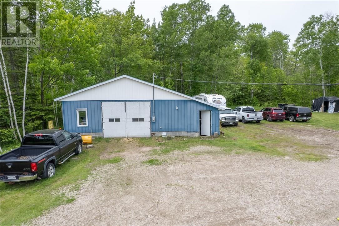 4302 HWY 6 Image 3