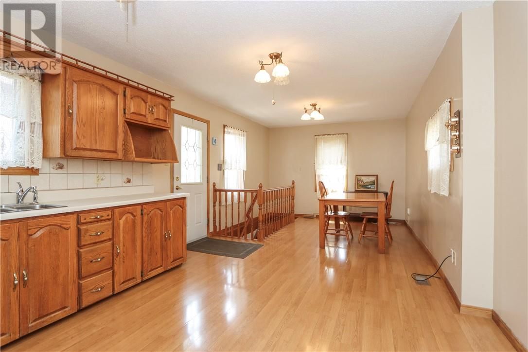 239 WILMA STREET Image 11