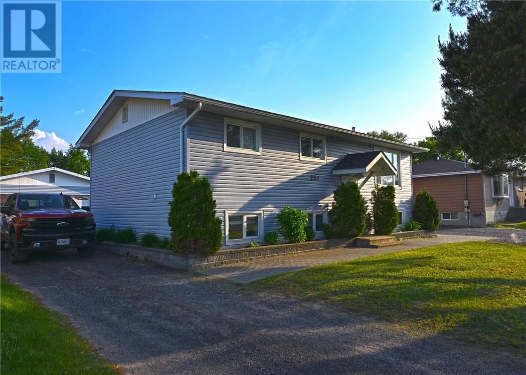 251 LAURETTE STREET Image 1