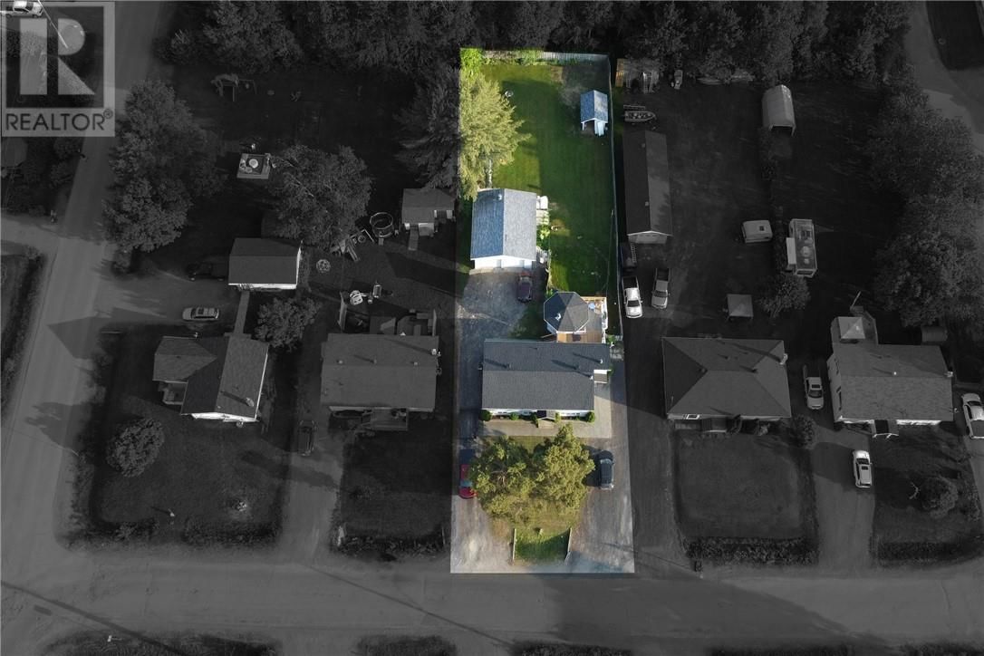 251 LAURETTE STREET Image 4