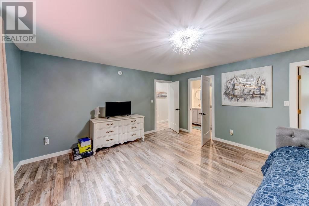 264 LAKEVIEW DRIVE Image 34