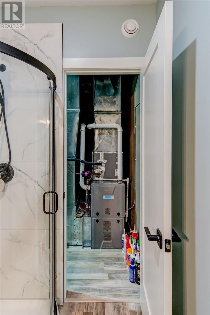 264 LAKEVIEW DRIVE Image 42