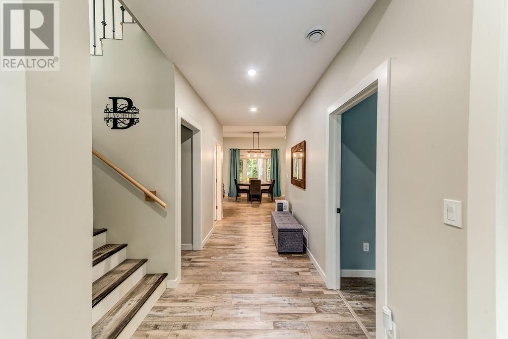 264 LAKEVIEW DRIVE Image 9