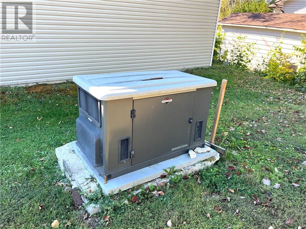 B - 268 LAKE ROAD Image 31