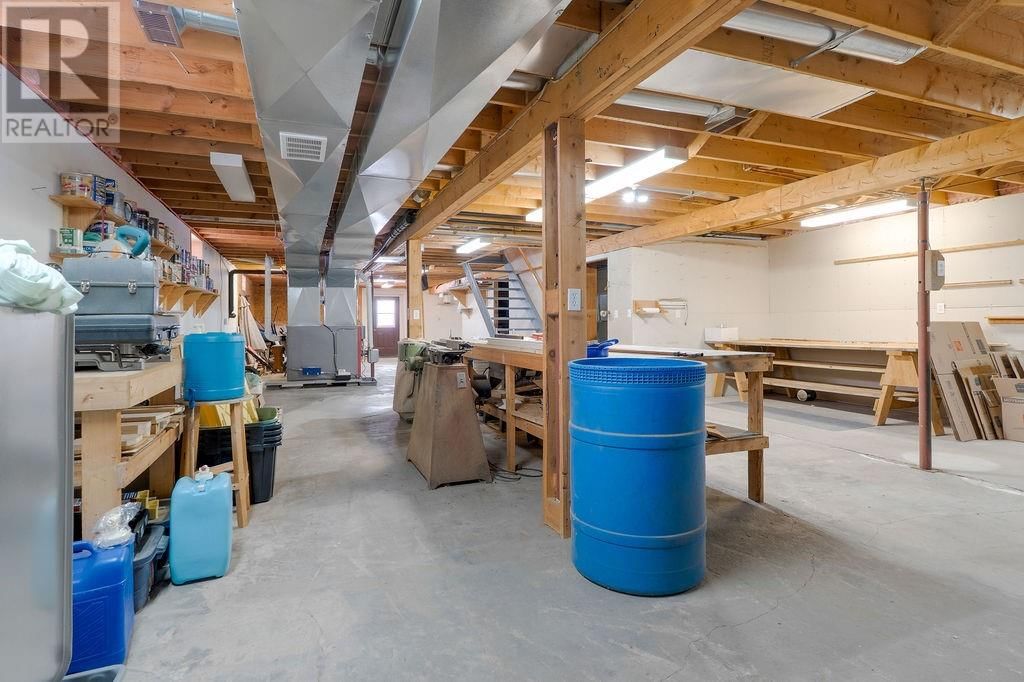 162 15TH SIDEROAD E Image 16