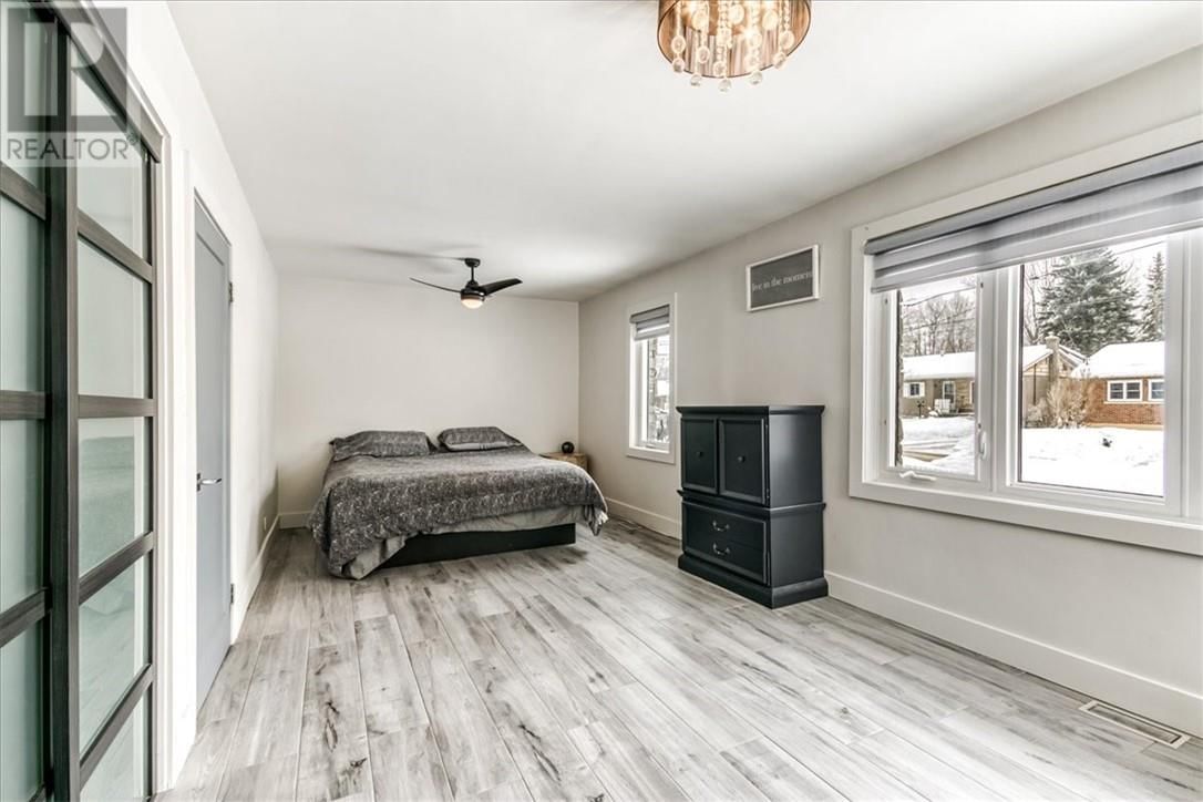 1004 DUBLIN STREET Image 14