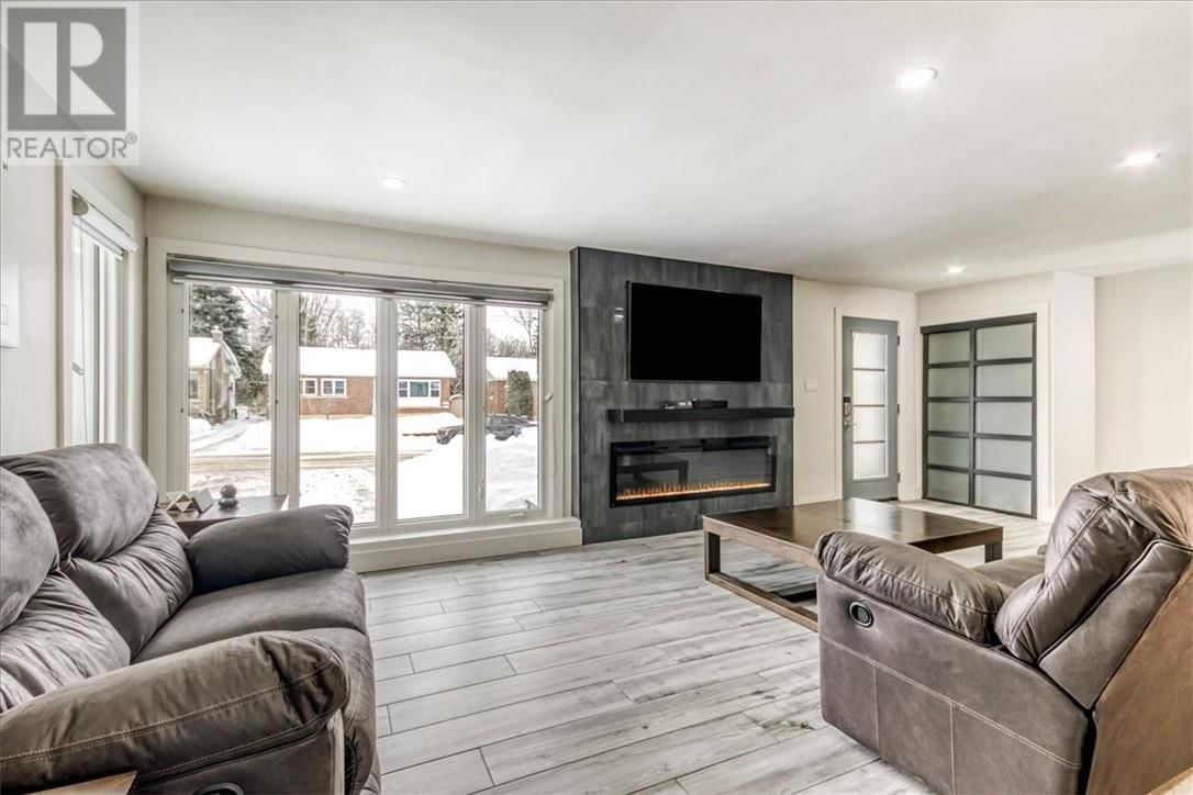 1004 DUBLIN STREET Image 8