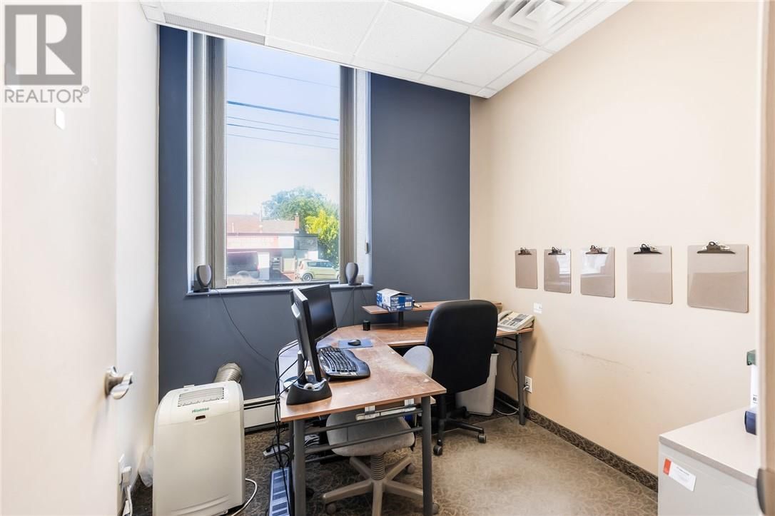 402 FROOD ROAD Image 20