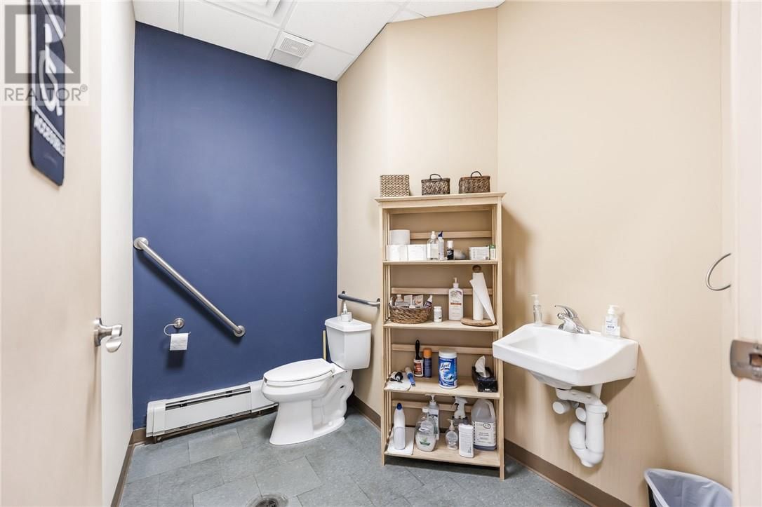 402 FROOD ROAD Image 26