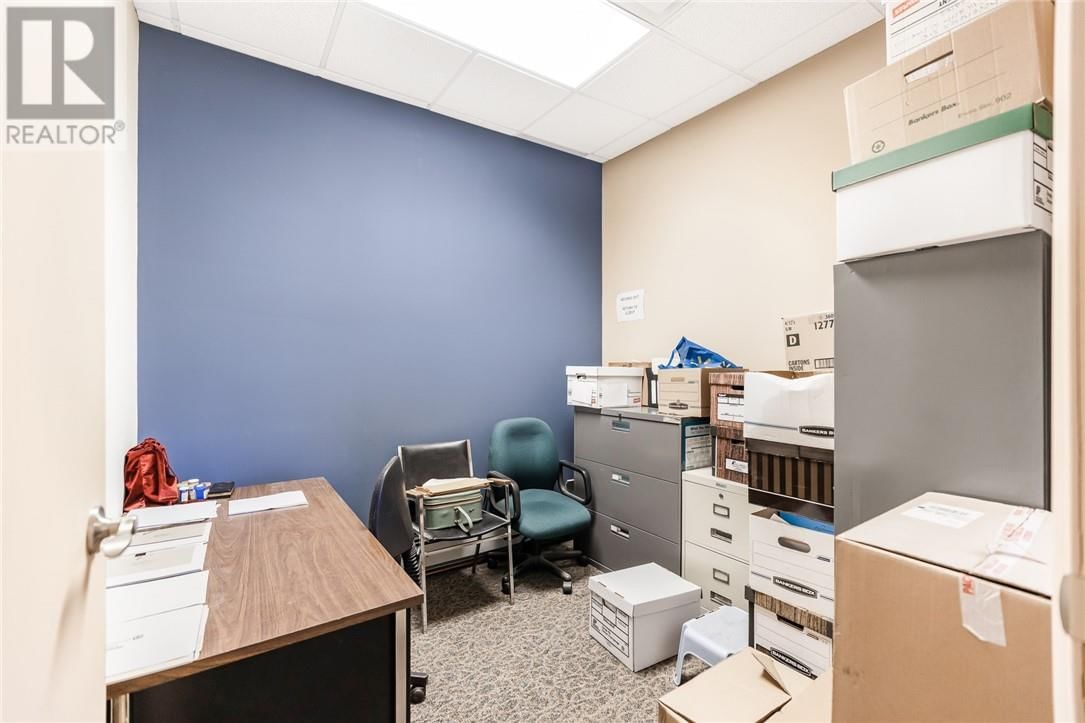 402 FROOD ROAD Image 27