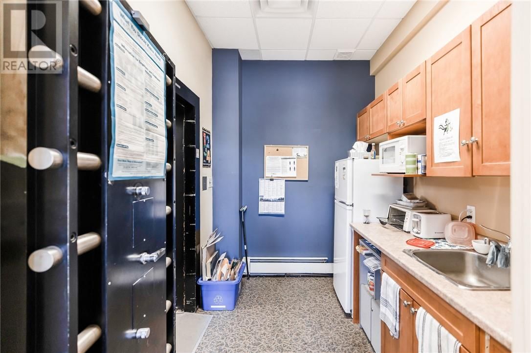 402 FROOD ROAD Image 29