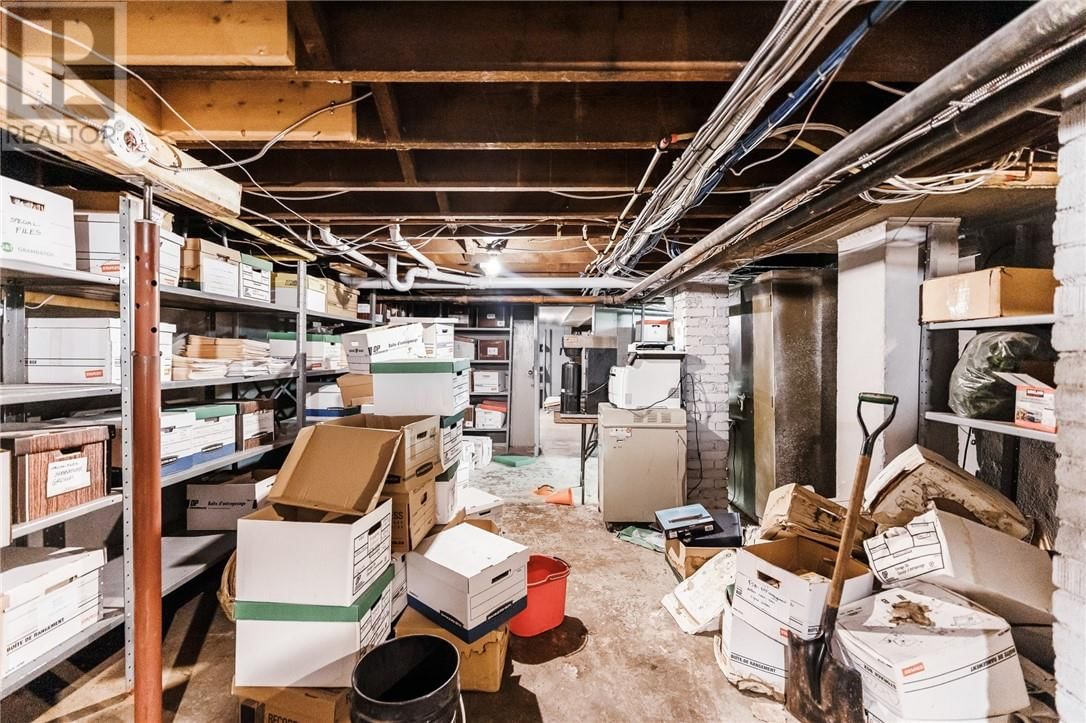 402 FROOD ROAD Image 37