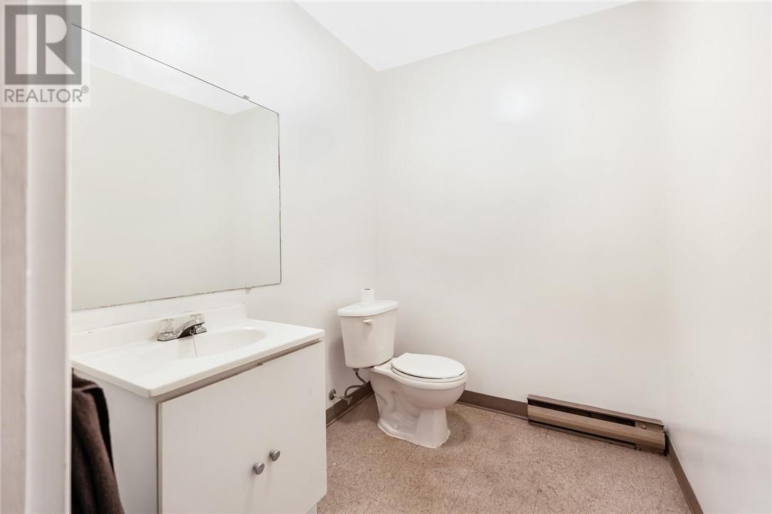 402 FROOD ROAD Image 49