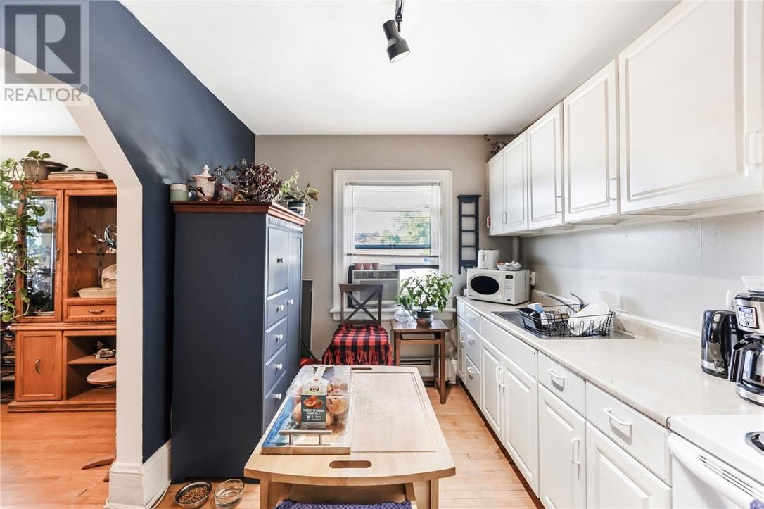 402 FROOD ROAD Image 56