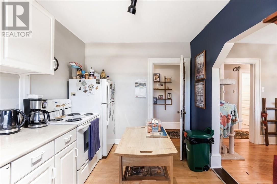 402 FROOD ROAD Image 58