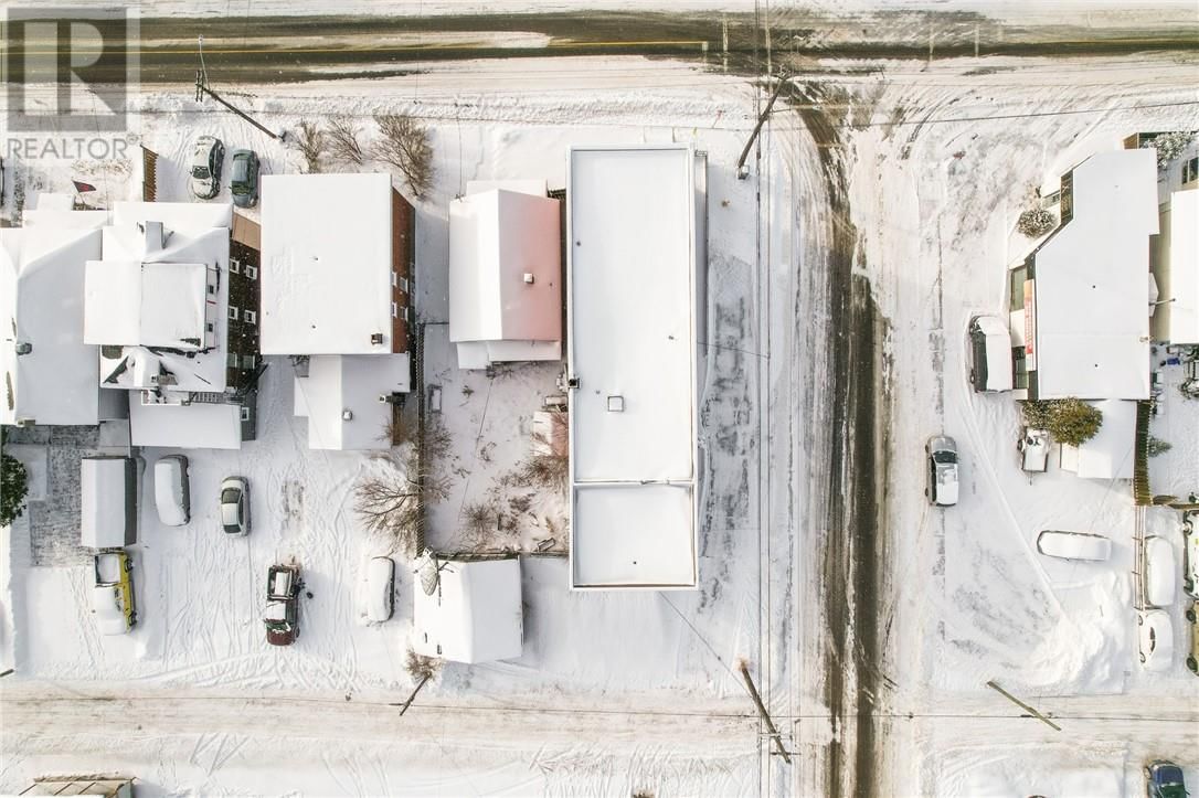 402 FROOD ROAD Image 72