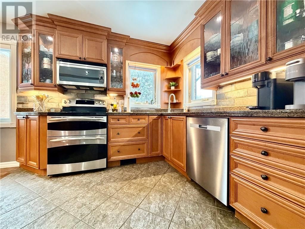 139 FORESTDALE DRIVE Image 16