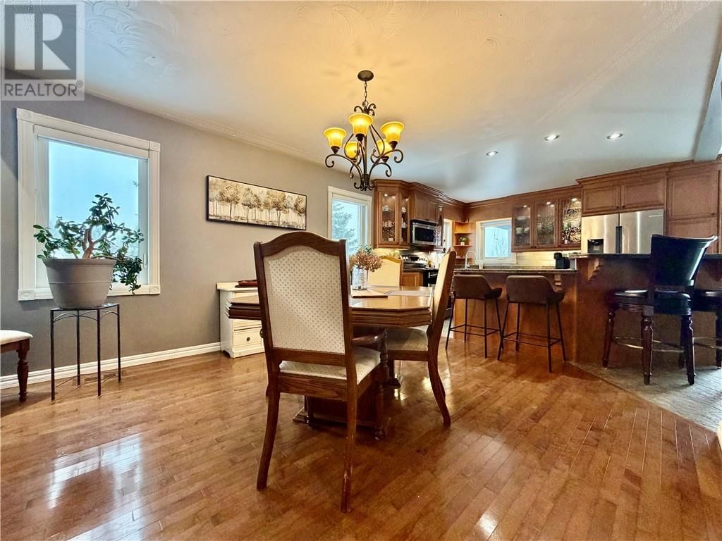 139 FORESTDALE DRIVE Image 27