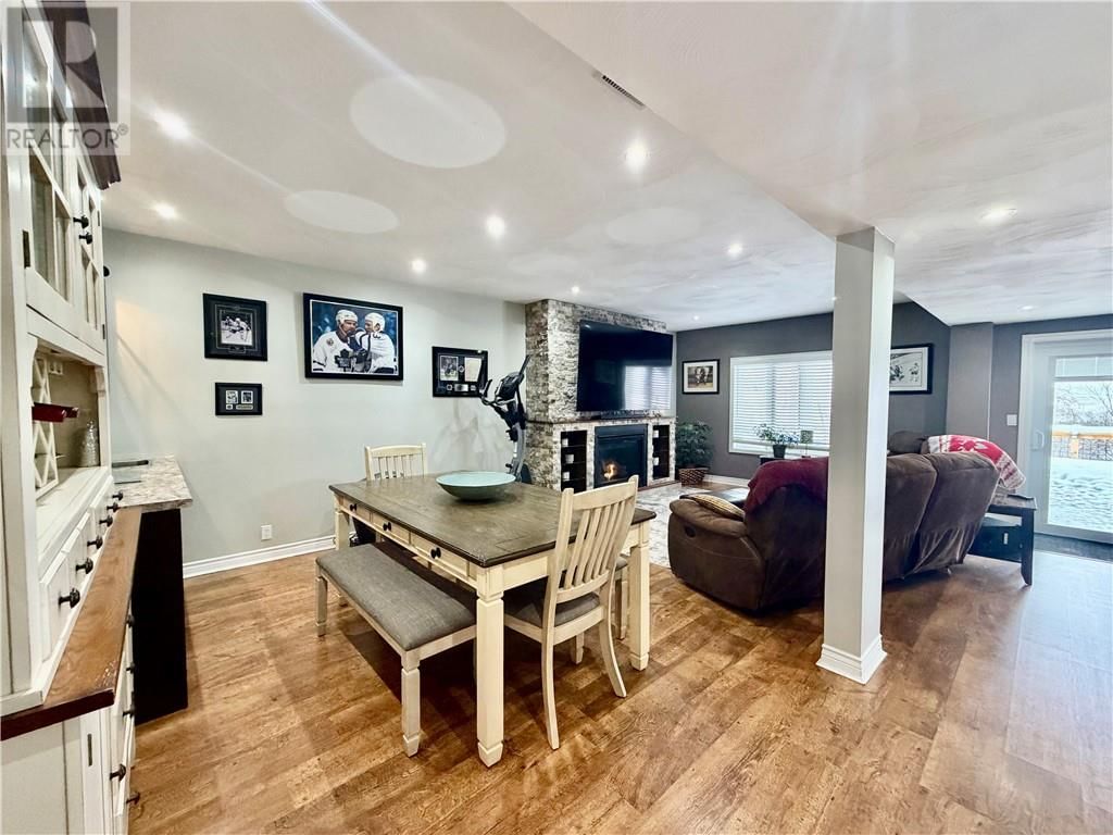 139 FORESTDALE DRIVE Image 46