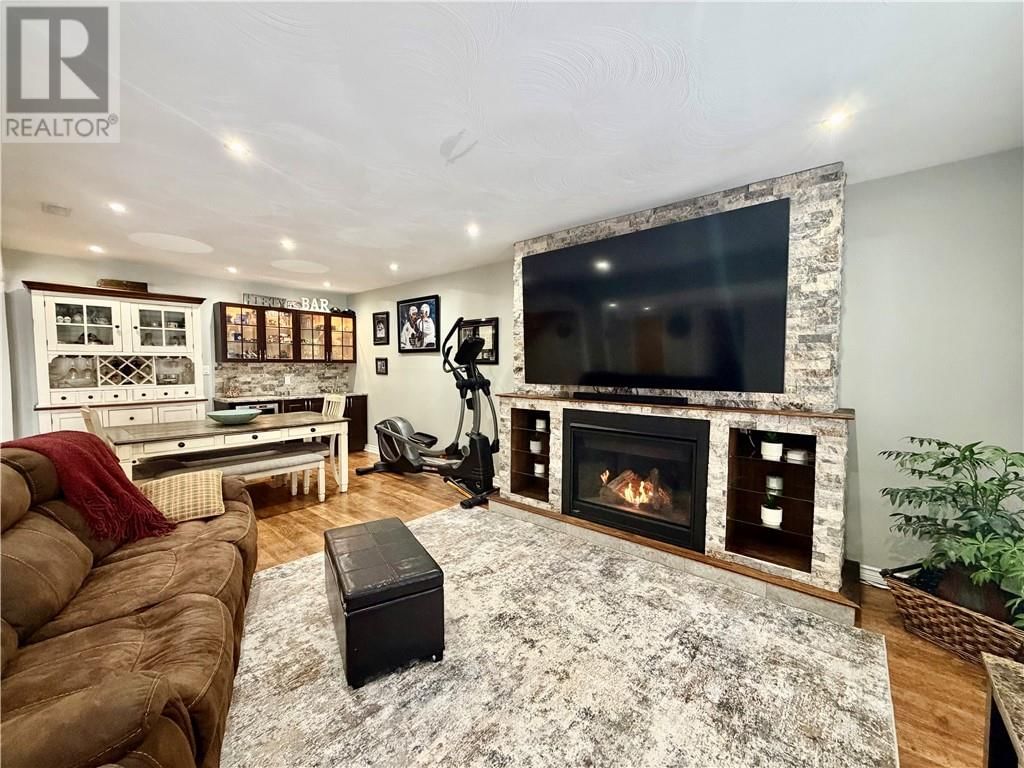 139 FORESTDALE DRIVE Image 50