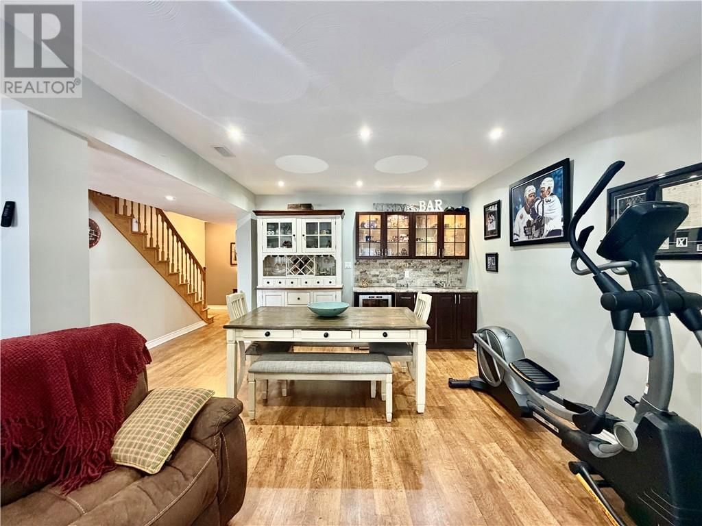 139 FORESTDALE DRIVE Image 51