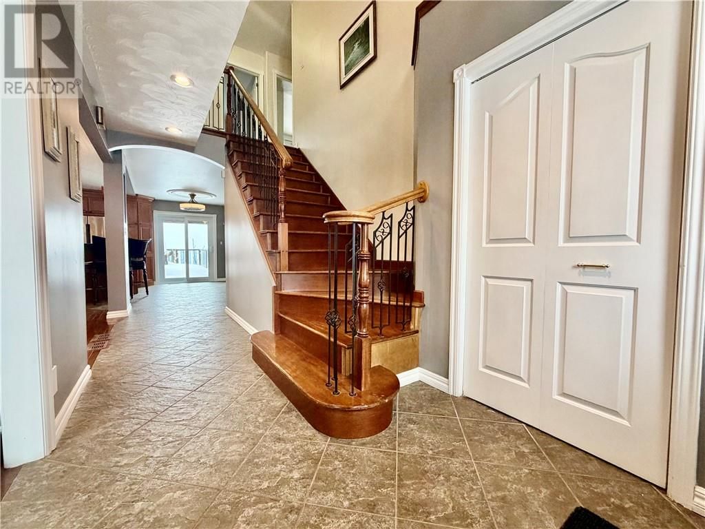 139 FORESTDALE DRIVE Image 6