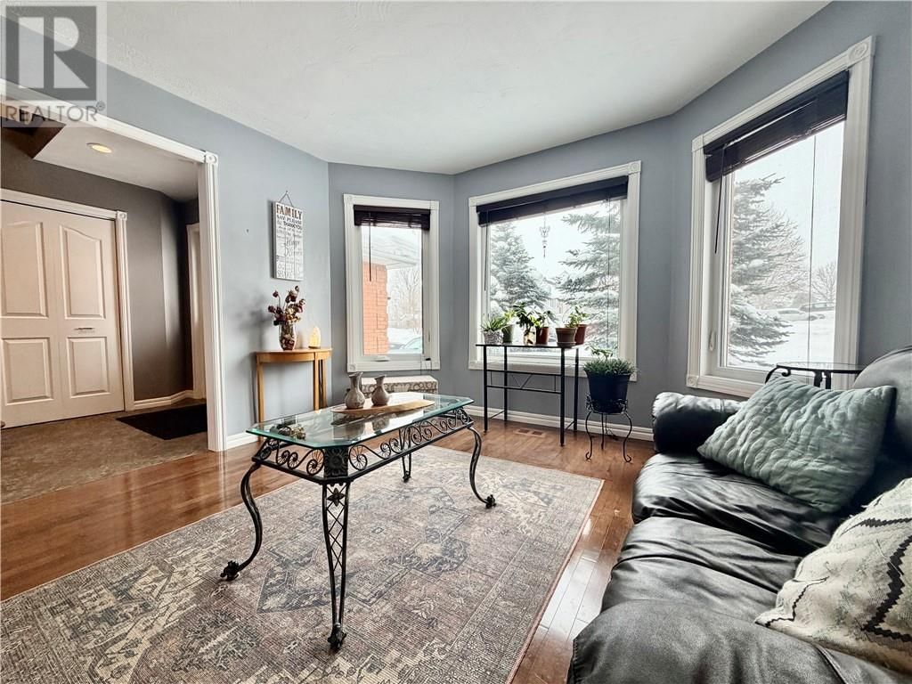 139 FORESTDALE DRIVE Image 7