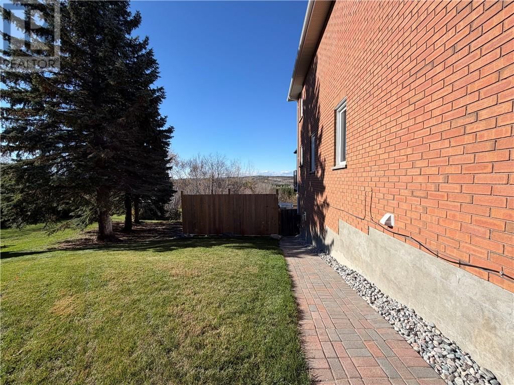 139 FORESTDALE DRIVE Image 79