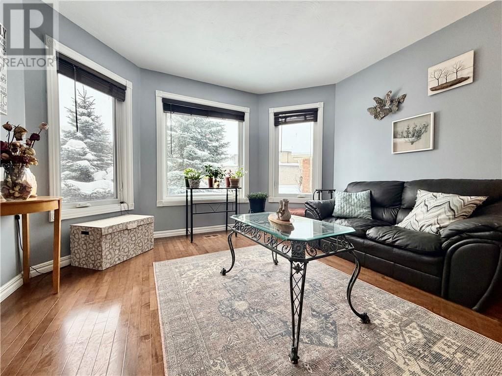 139 FORESTDALE DRIVE Image 8