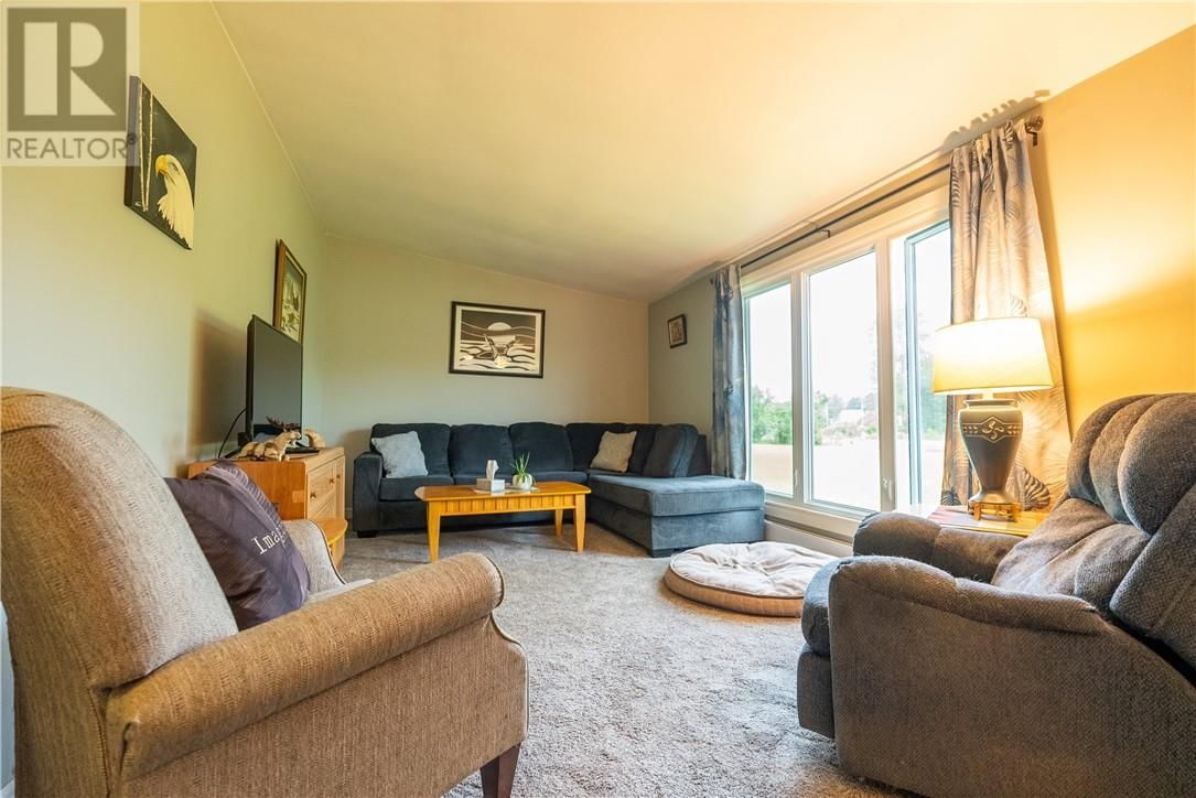 62 HIGHWAY 17 E Image 10