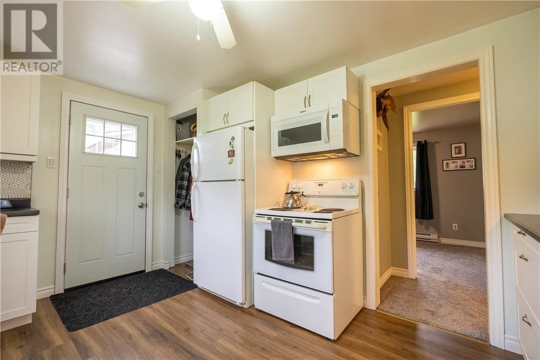 62 HIGHWAY 17 E Image 4