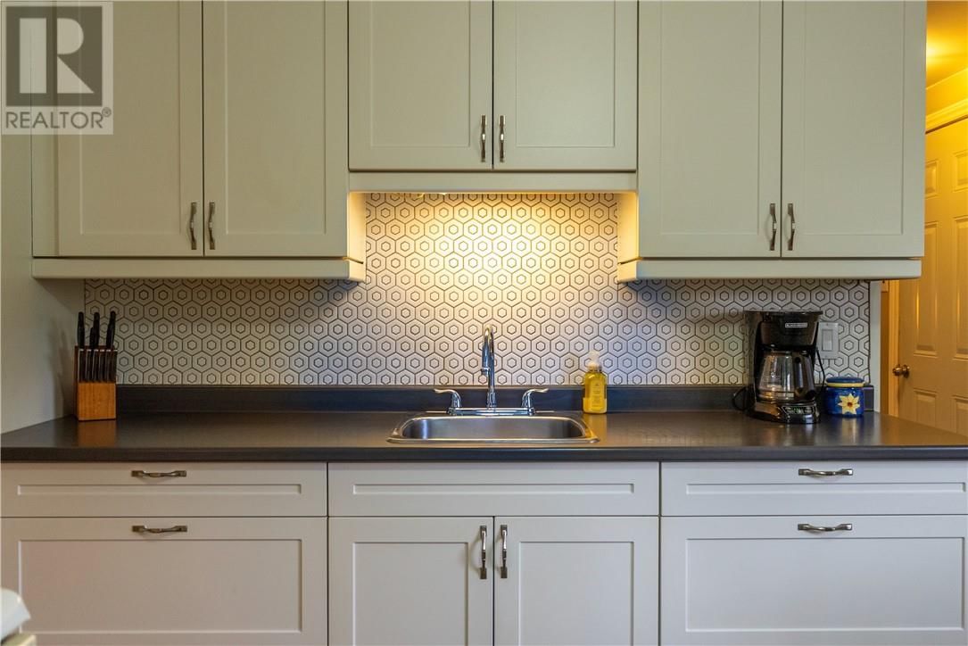 62 HIGHWAY 17 E Image 5