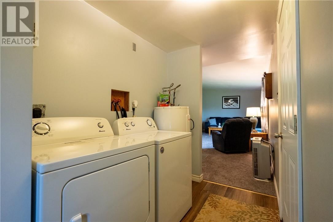 62 HIGHWAY 17 E Image 9