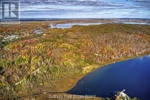 1695 GUILLET STREET Image 9