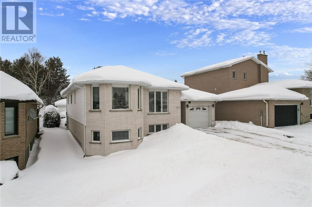 238 GOLD STREET Image 2