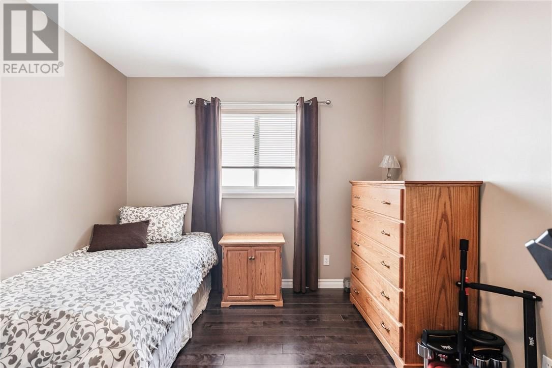 238 GOLD STREET Image 21