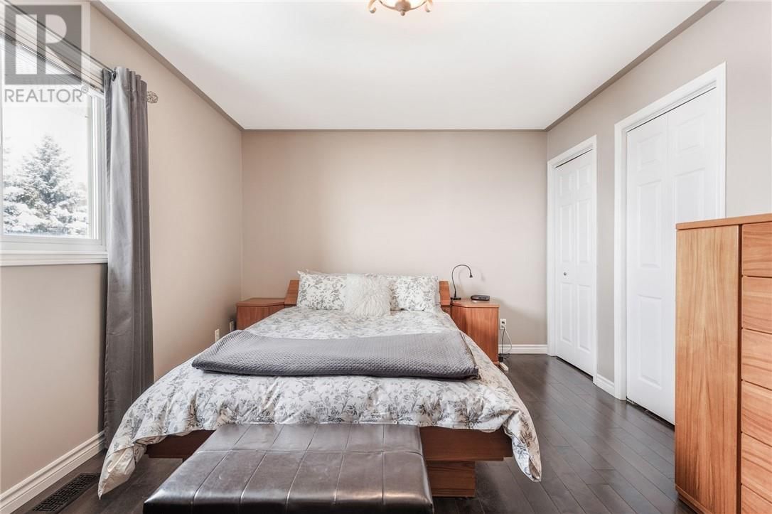 238 GOLD STREET Image 26