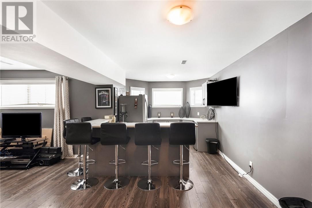 238 GOLD STREET Image 34