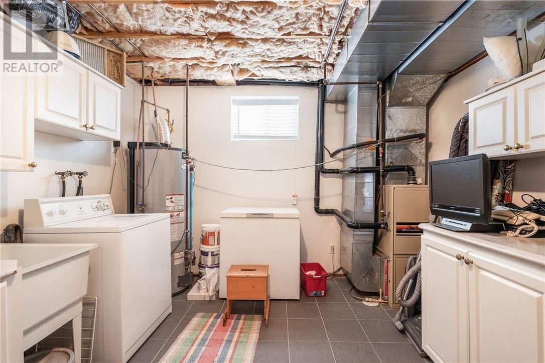 238 GOLD STREET Image 43