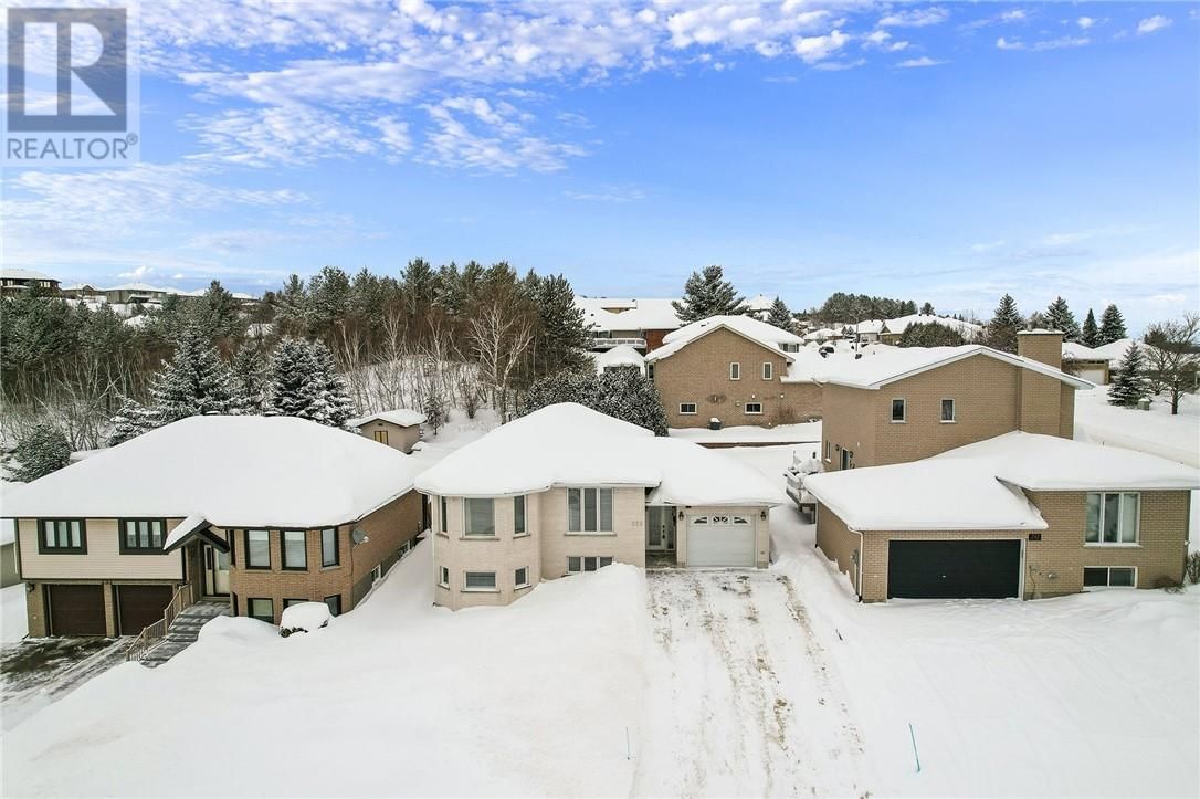 238 GOLD STREET Image 45