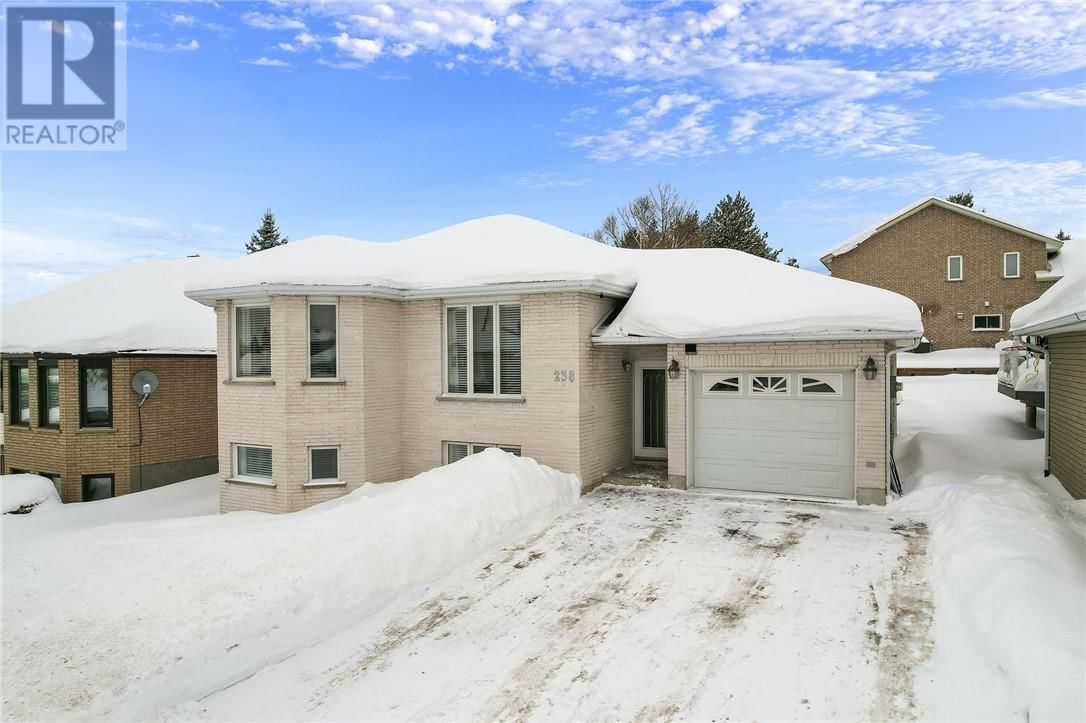 238 GOLD STREET Image 8