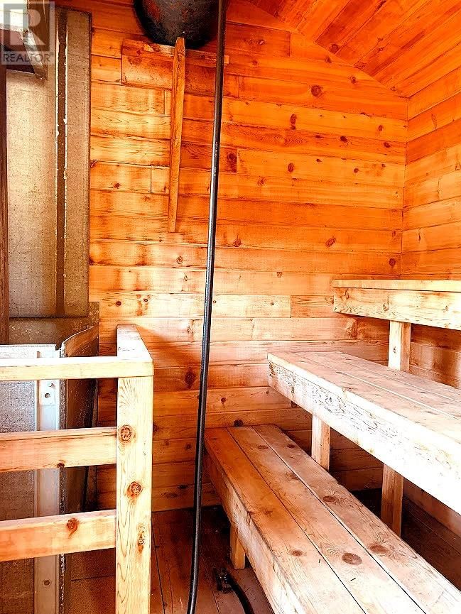 494 WALKHOUSE ROAD Image 19