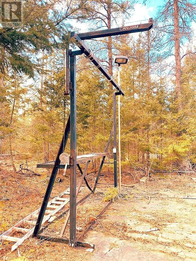 494 WALKHOUSE ROAD Image 36