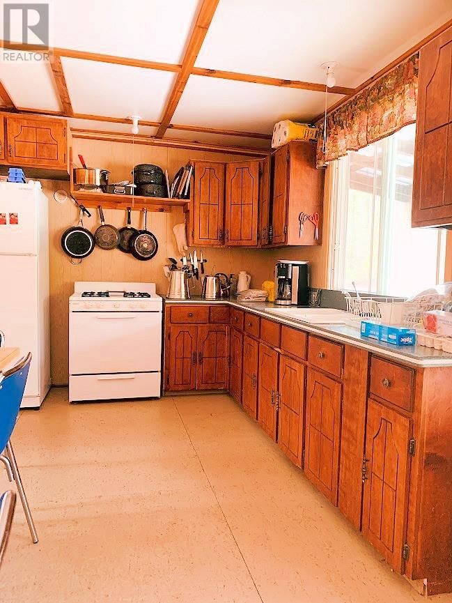 494 WALKHOUSE ROAD Image 7