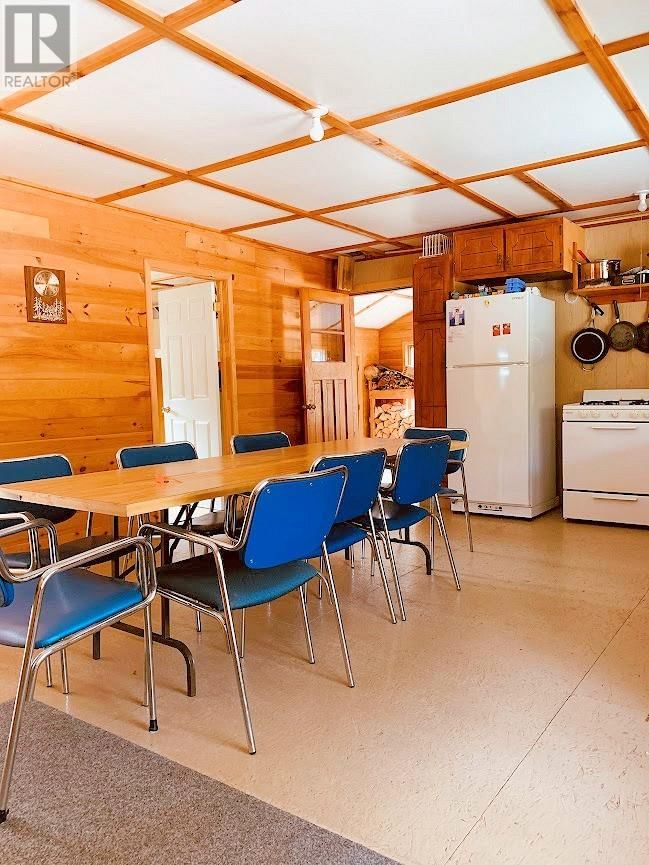 494 WALKHOUSE ROAD Image 9