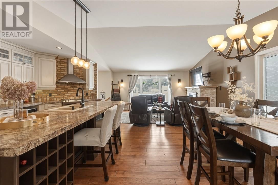 423 COTE BOULEVARD Image 7