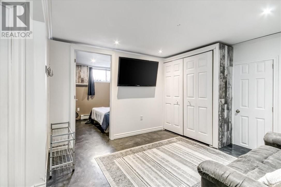 130 MAIN STREET Image 30